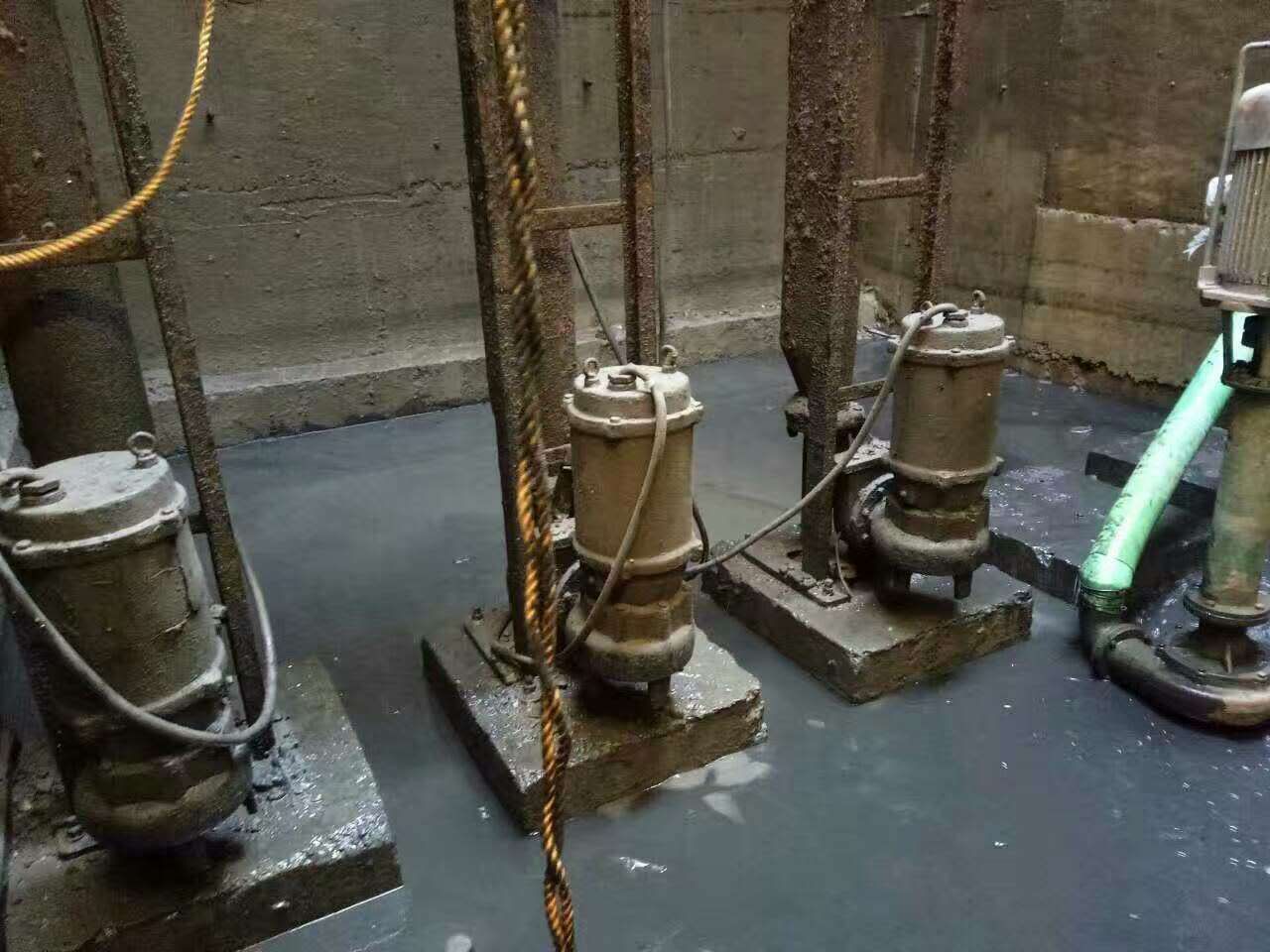 麻章污水池清理